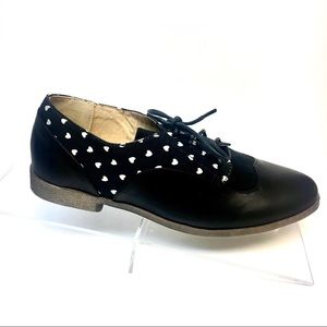 Heart Dot Oxfords - Lace Up Saddle Flats - Black